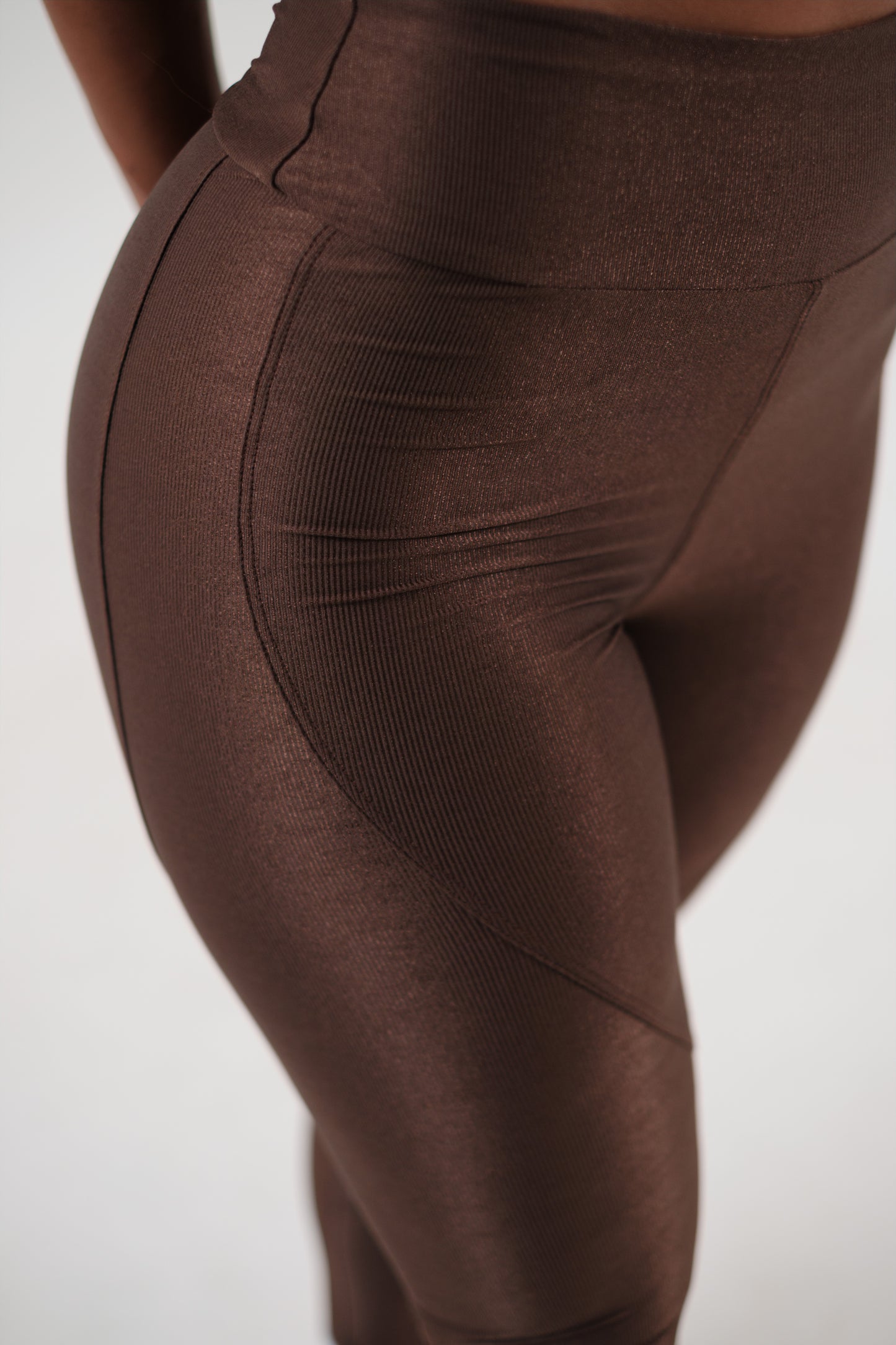 Conjunto Legging e Top Cruzado Café