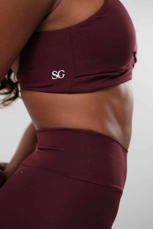 Conjunto Bermuda e Top Essentials Vinho