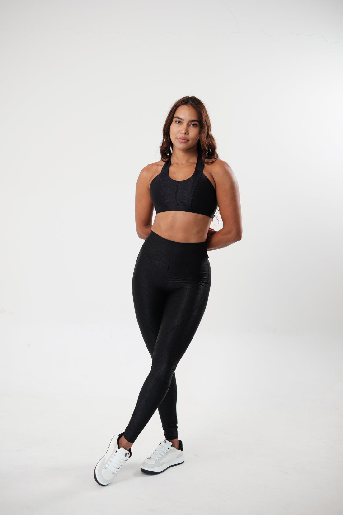 Conjunto Legging e Top Cruzado Preto