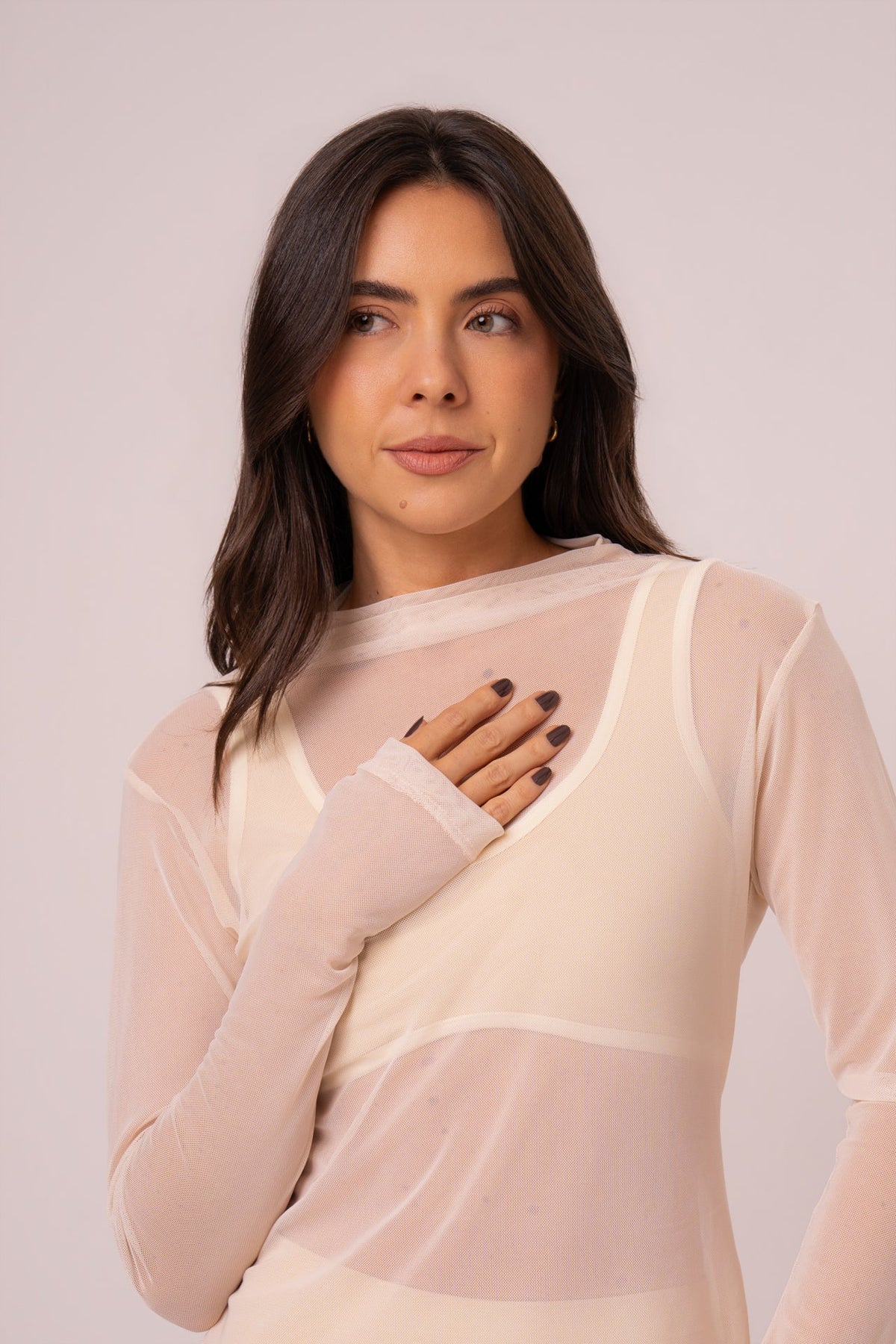 Blusa de Tule Manga Longa com Abertura para Dedo Vanilla