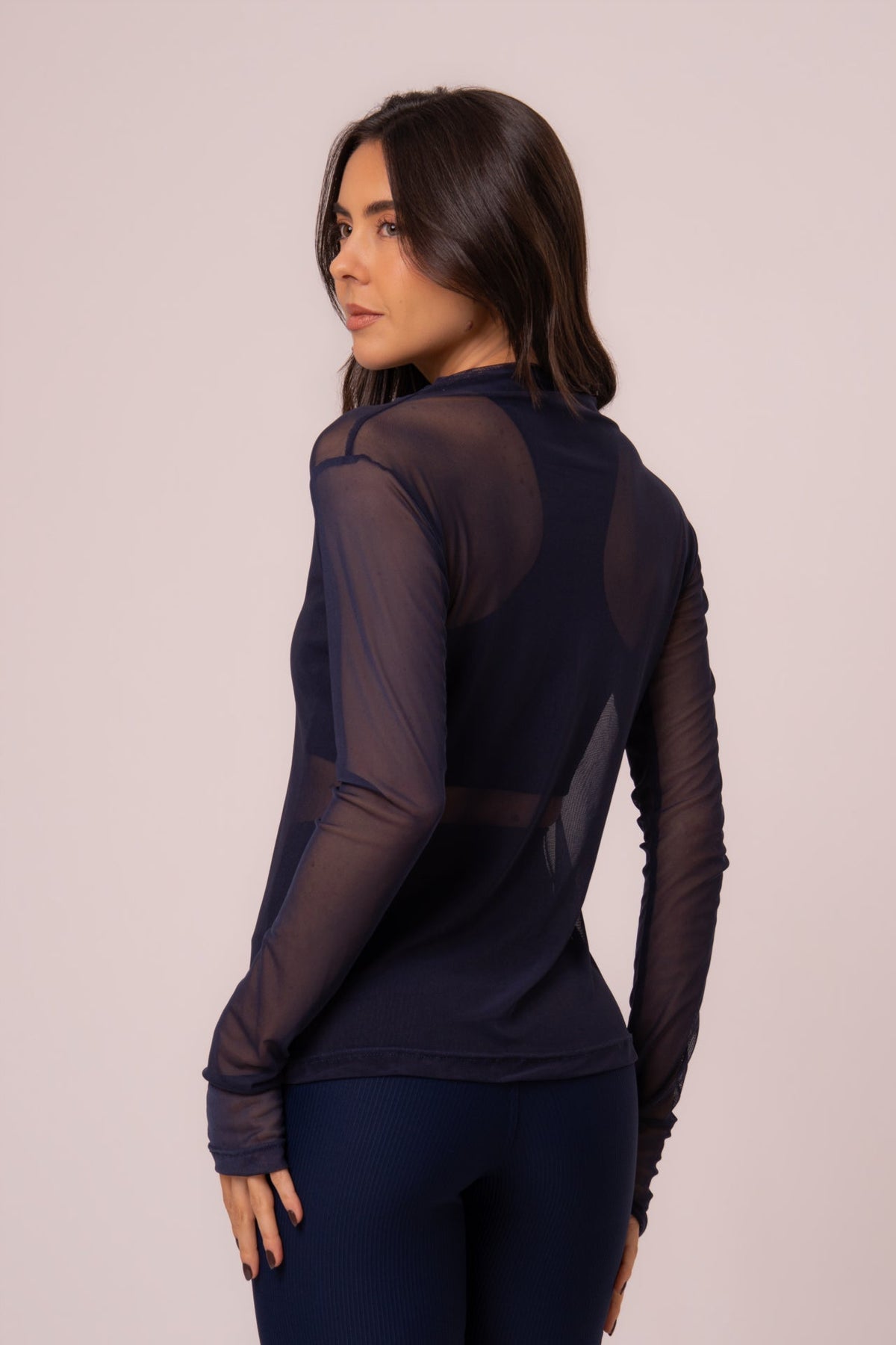 Blusa de Tule Manga Longa com Abertura para Dedo Azul Marinho